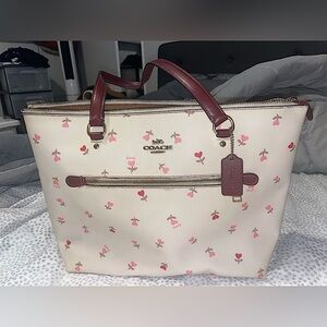 Coach heart purse